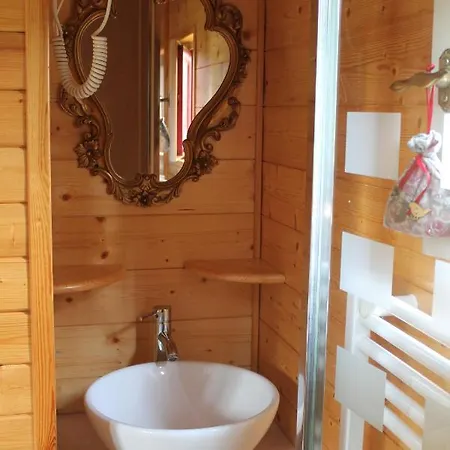 Roulot'au Zen Lodge Beslon (Manche)